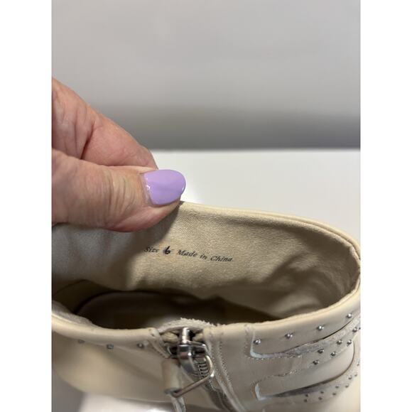 Dolce Vita Silver Stud Accent Buckles Boots Booties Size 6 NWOB Western Boho - Picture 9 of 13